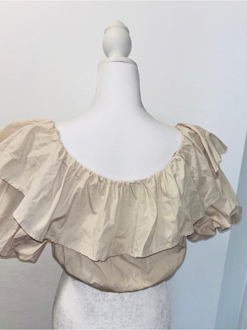 Beige Off-Shoulder Ruffled Crop Top - Picture 2 of 3